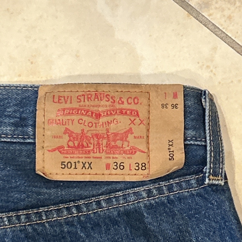 Vintage Levis 501XX Jeans Mens 36x38 Blue Denim Straight Button Fly (Fits 36x36) - Picture 8 of 10